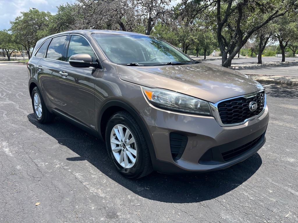 2019 Kia Sorento Image 2