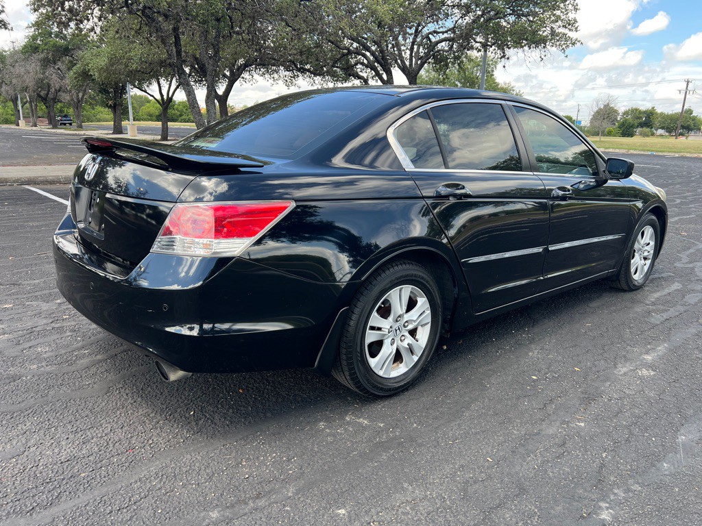 2008 Honda Accord Image 4