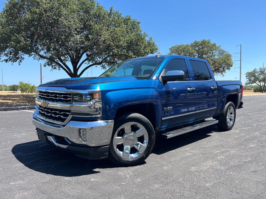 2017 Chevrolet Silverado 1500 Image 1