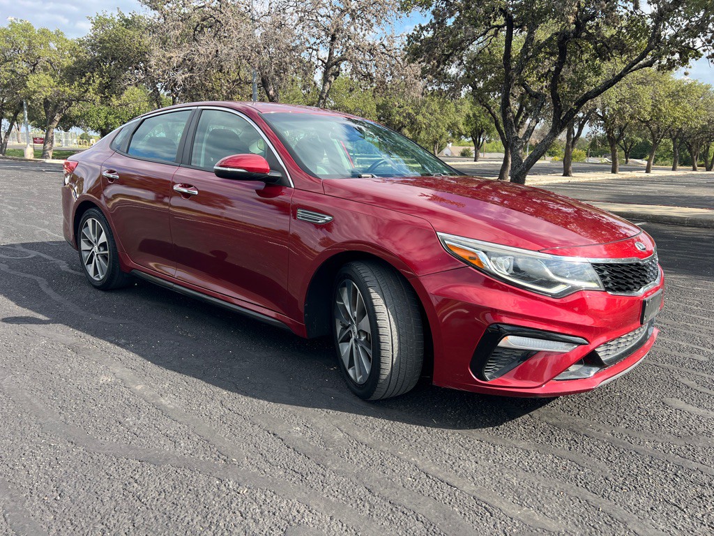2019 Kia Optima Image 2