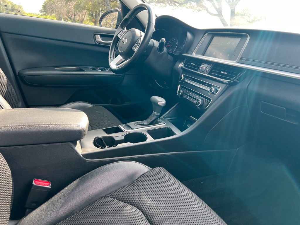 2019 Kia Optima Image 6