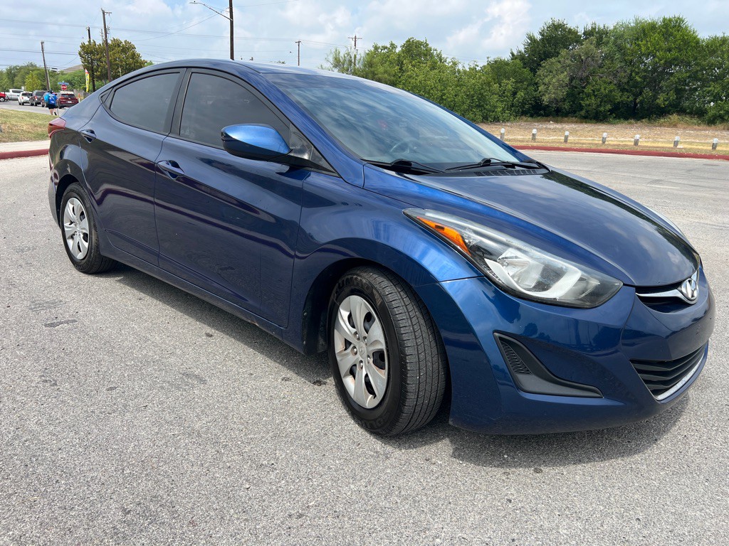 2016 Hyundai Elantra Image 2