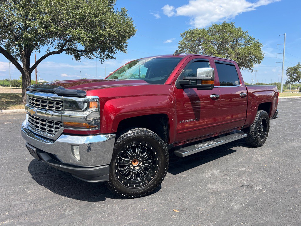 2017 Chevrolet Silverado 1500 Image 1