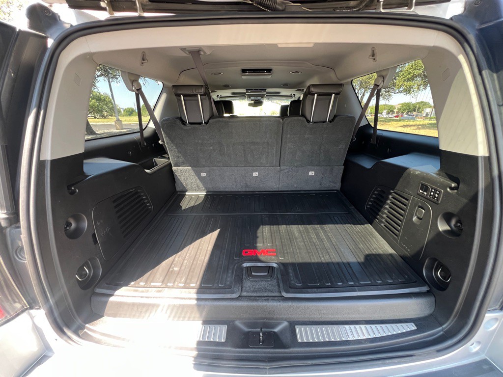 2017 GMC Yukon Image 11