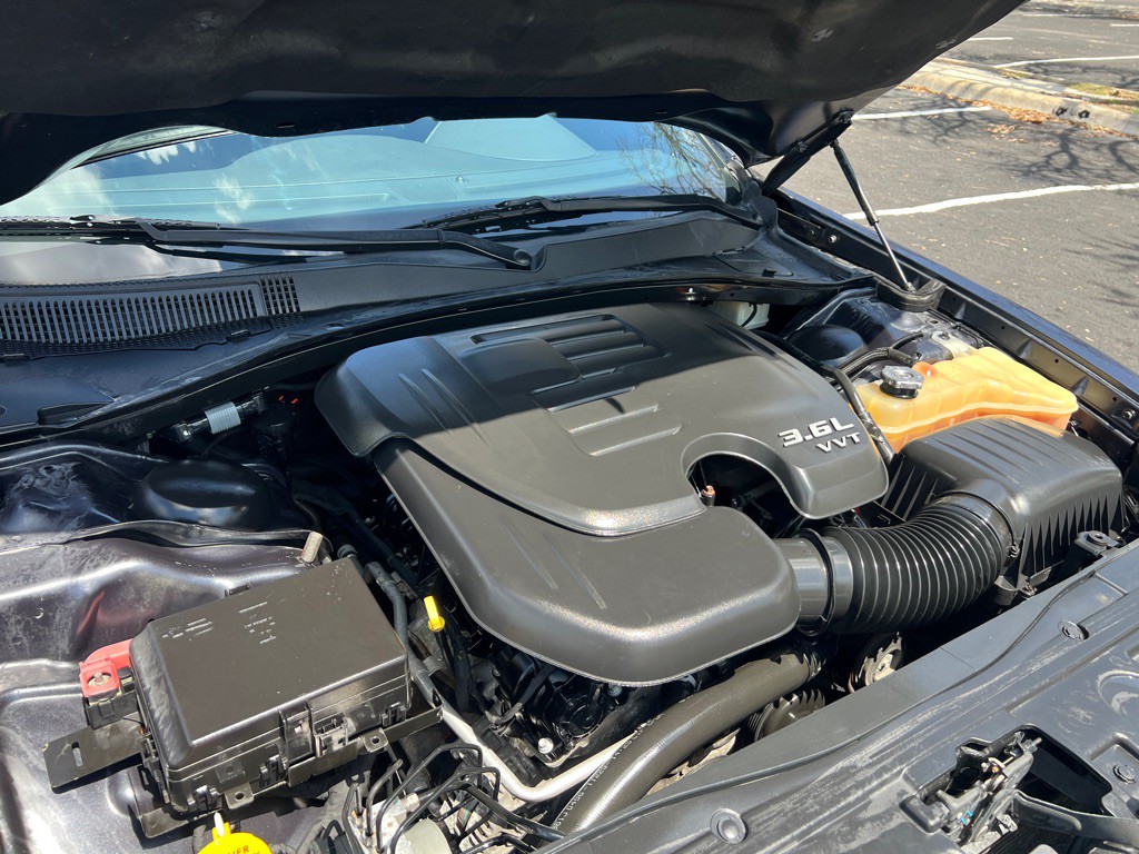 2016 Chrysler 300 Image 10