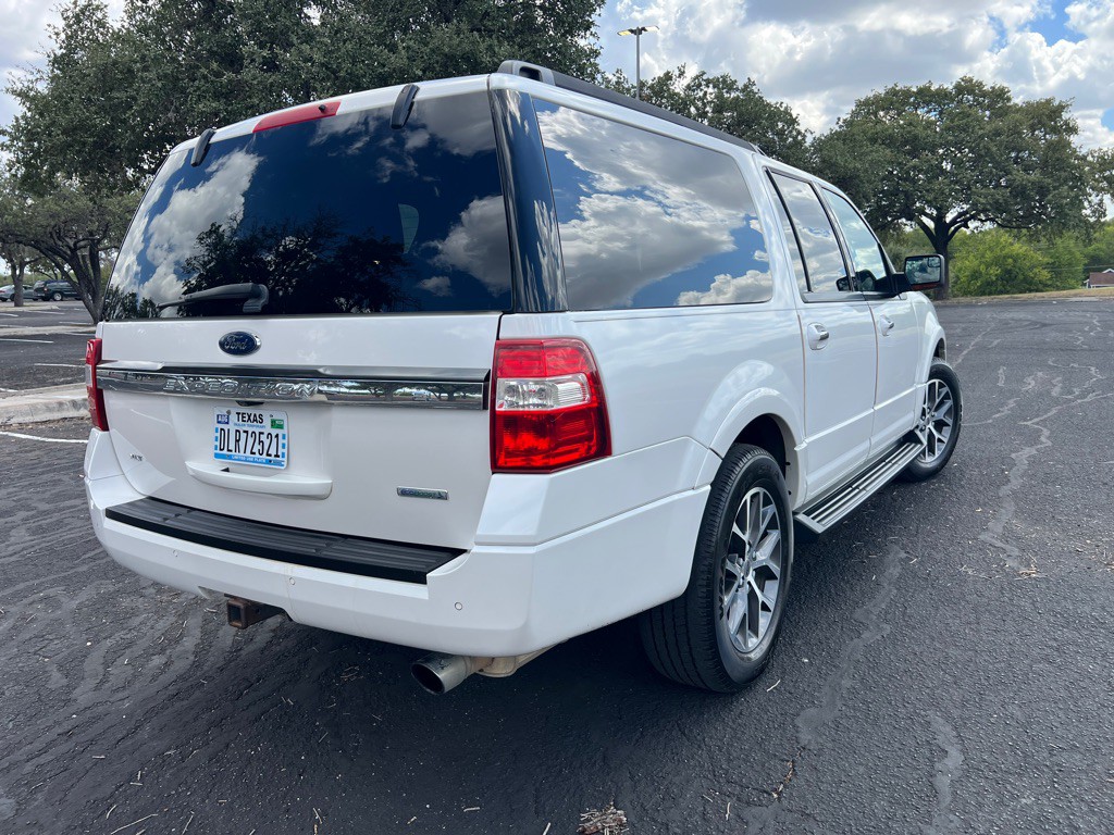 2017 Ford Expedition Image 3