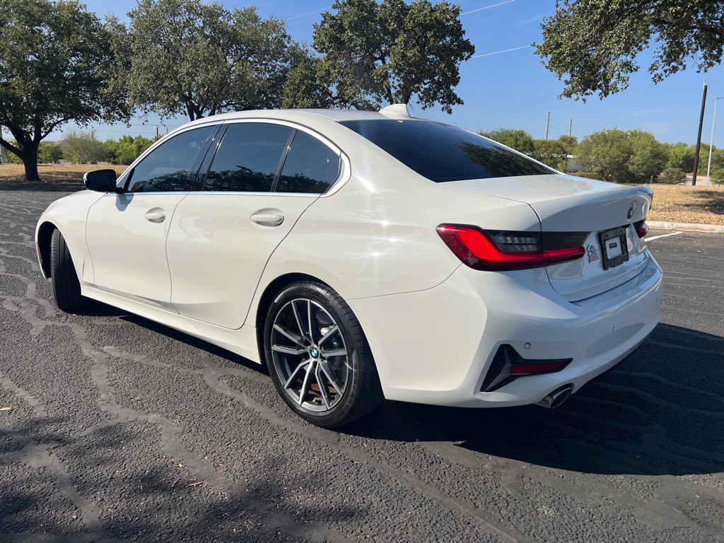 2019 BMW 3 Series Image 4