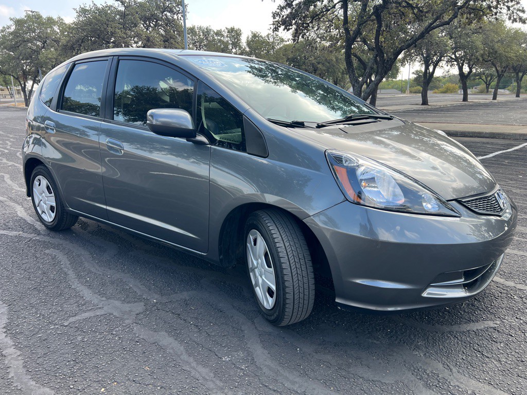 2013 Honda Fit Image 2