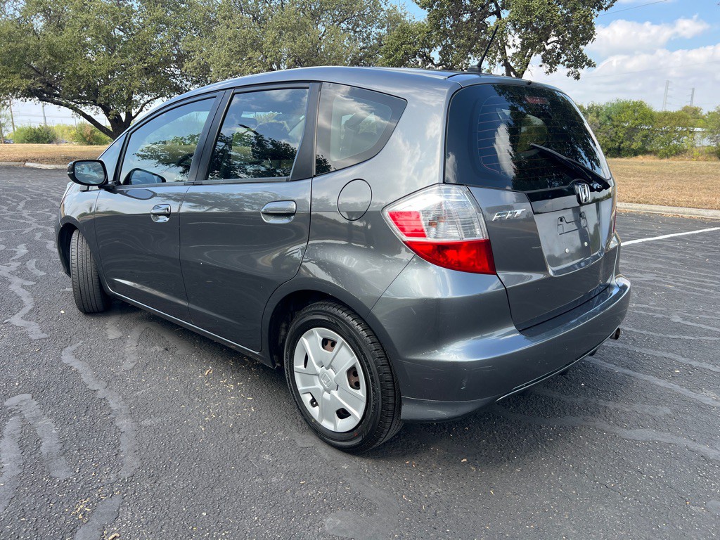 2013 Honda Fit Image 4