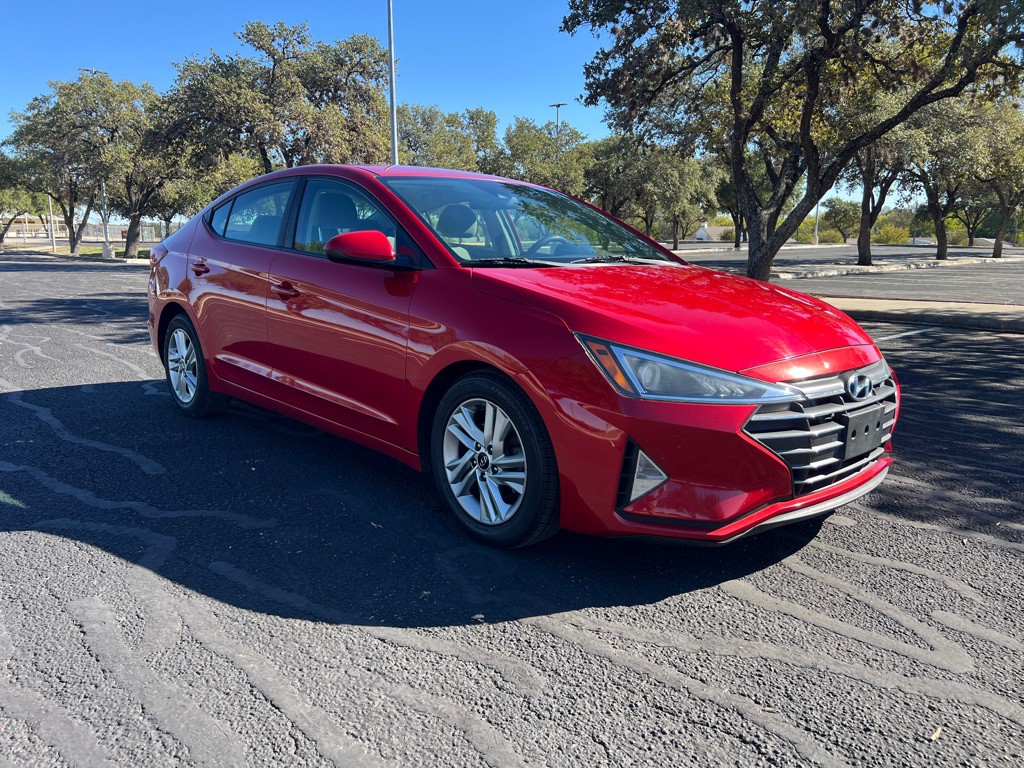 2020 Hyundai Elantra Image 2