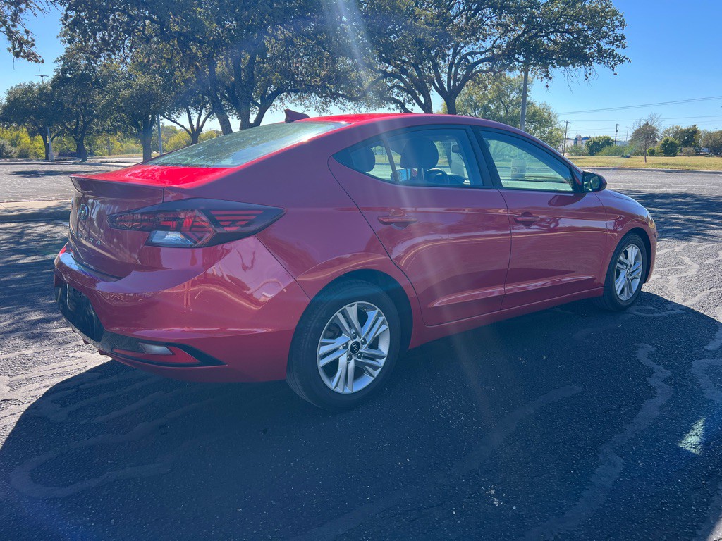 2020 Hyundai Elantra Image 4