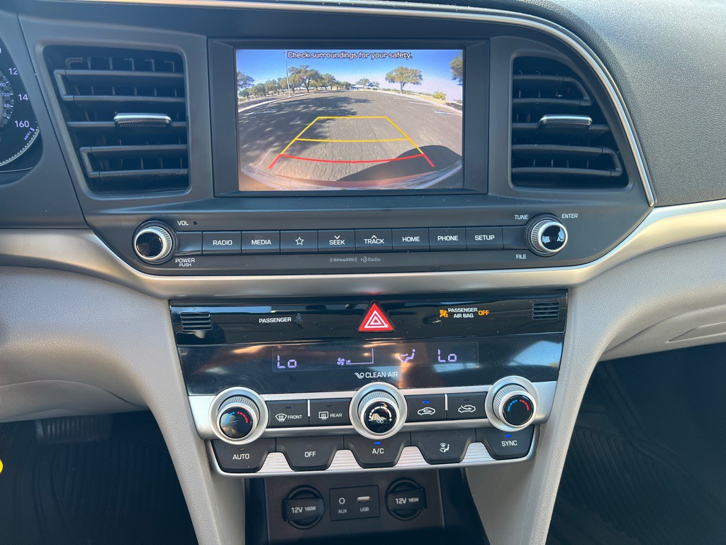 2020 Hyundai Elantra Image 5