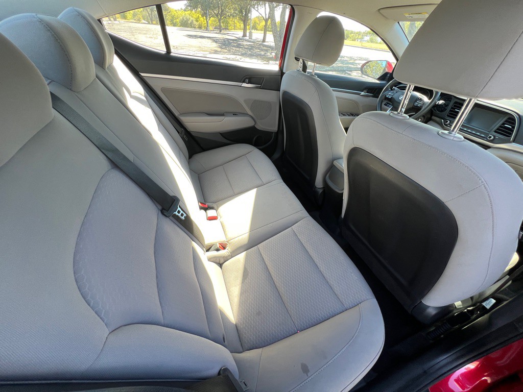 2020 Hyundai Elantra Image 8