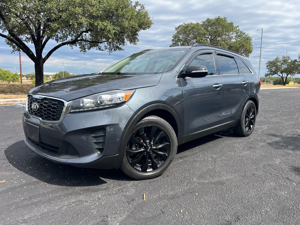 2019 Kia Sorento Image 1