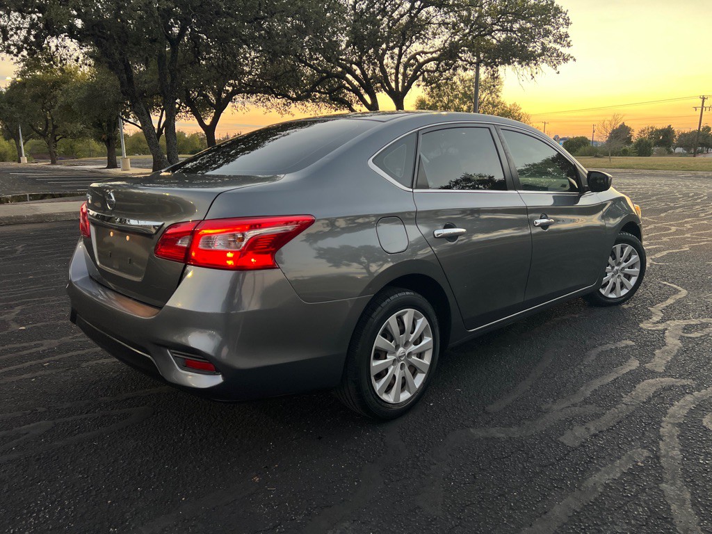 2016 Nissan Sentra Image 3