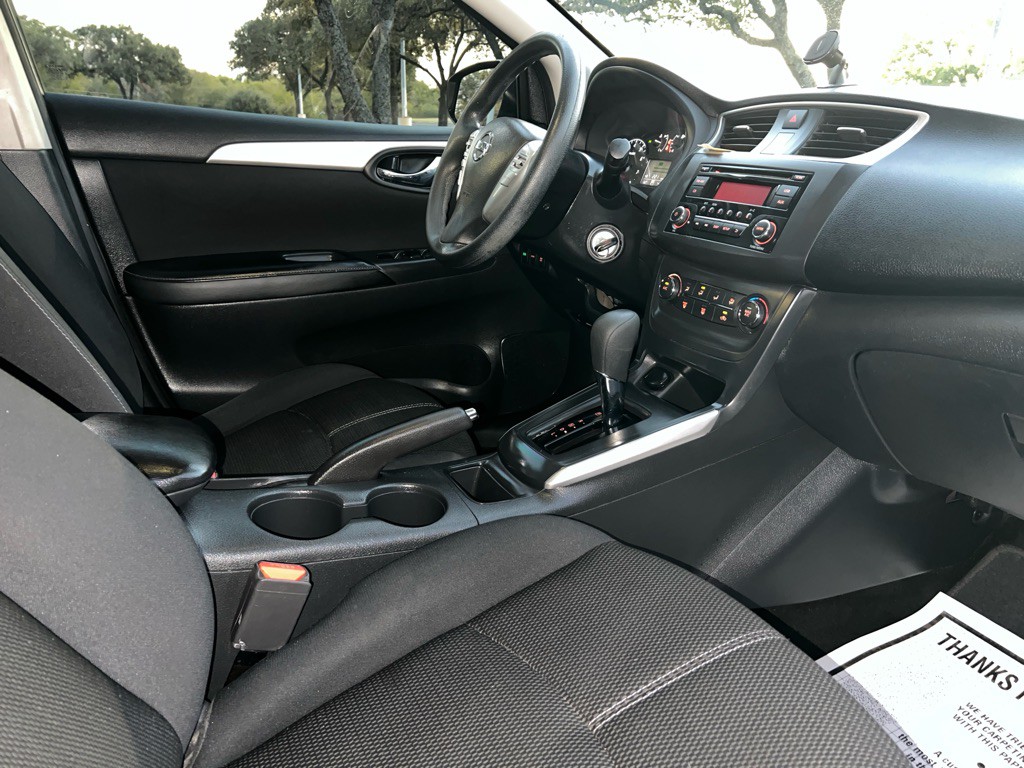 2016 Nissan Sentra Image 5