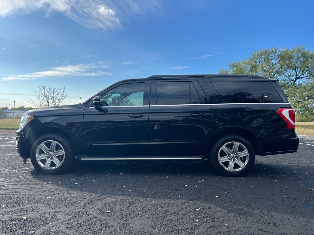 2018 Ford Expedition Image 2