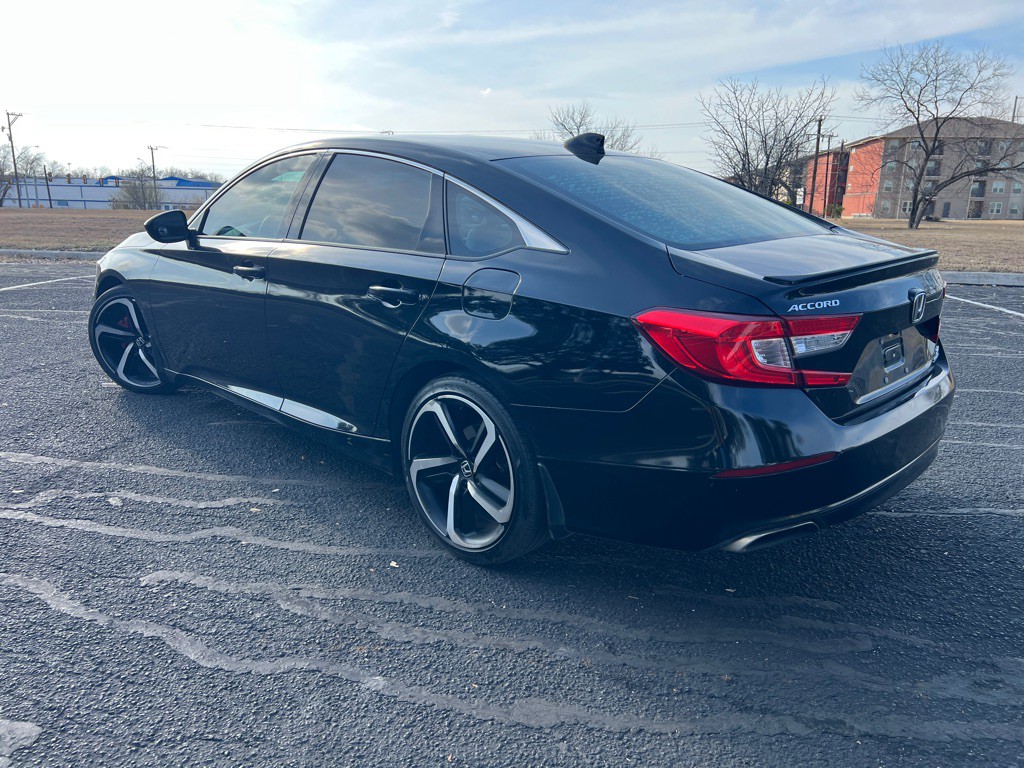 2018 Honda Accord Image 4