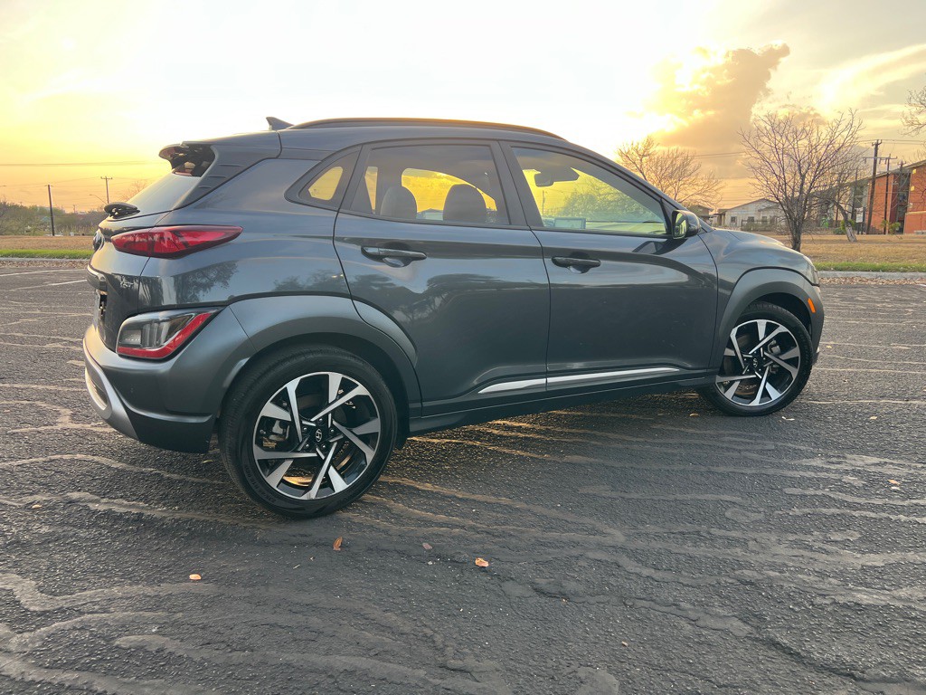 2022 Hyundai Kona Image 3