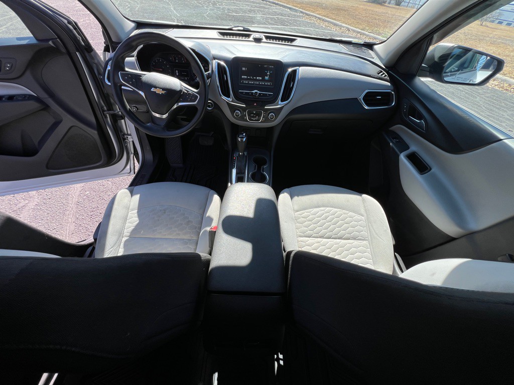 2018 Chevrolet Equinox Image 8