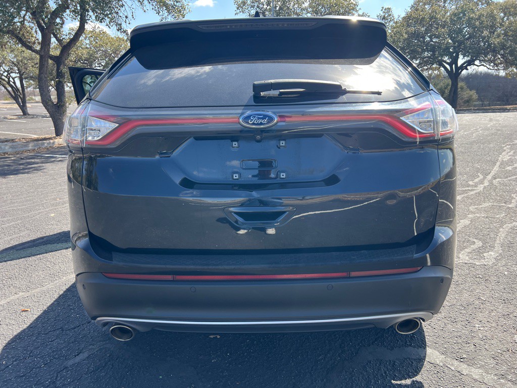 2018 Ford Edge Image 4