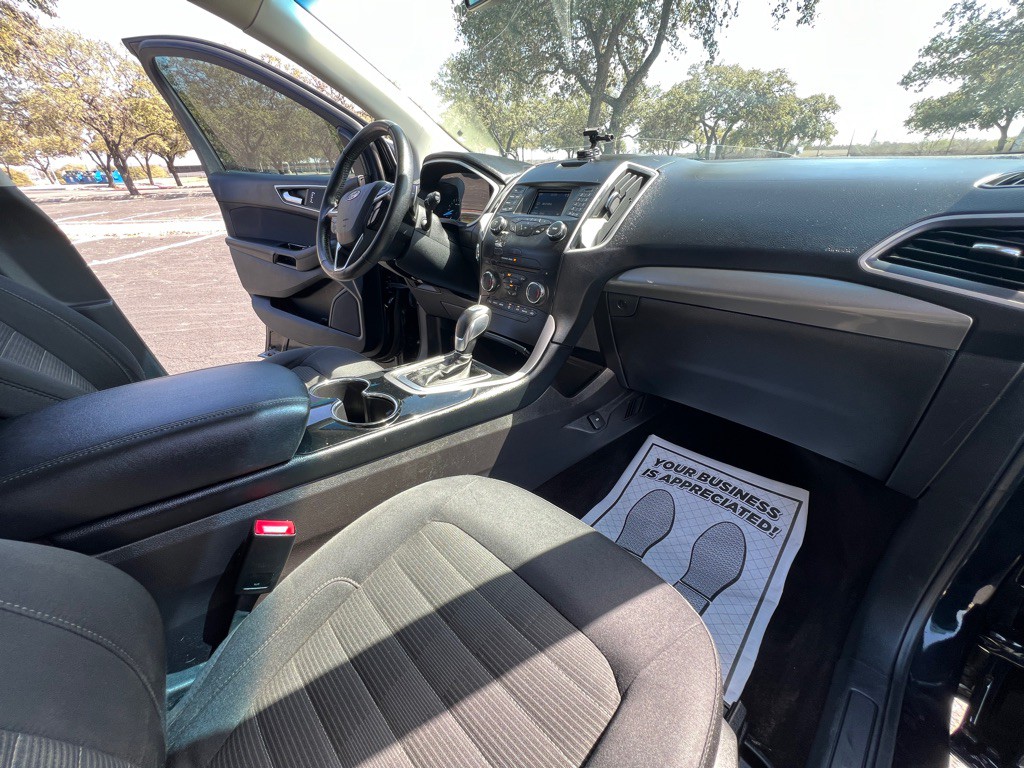 2018 Ford Edge Image 9