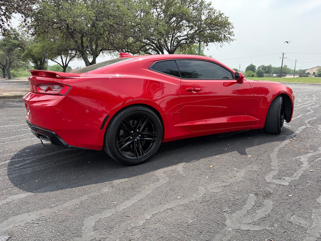2018 Chevrolet Camaro Image 7