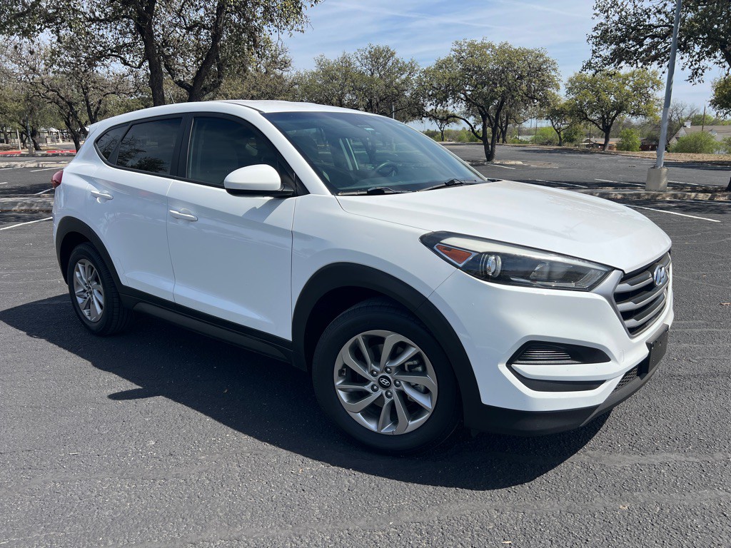 2017 Hyundai Tucson Image 2