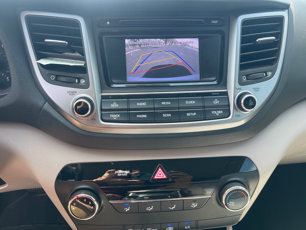 2017 Hyundai Tucson Image 6