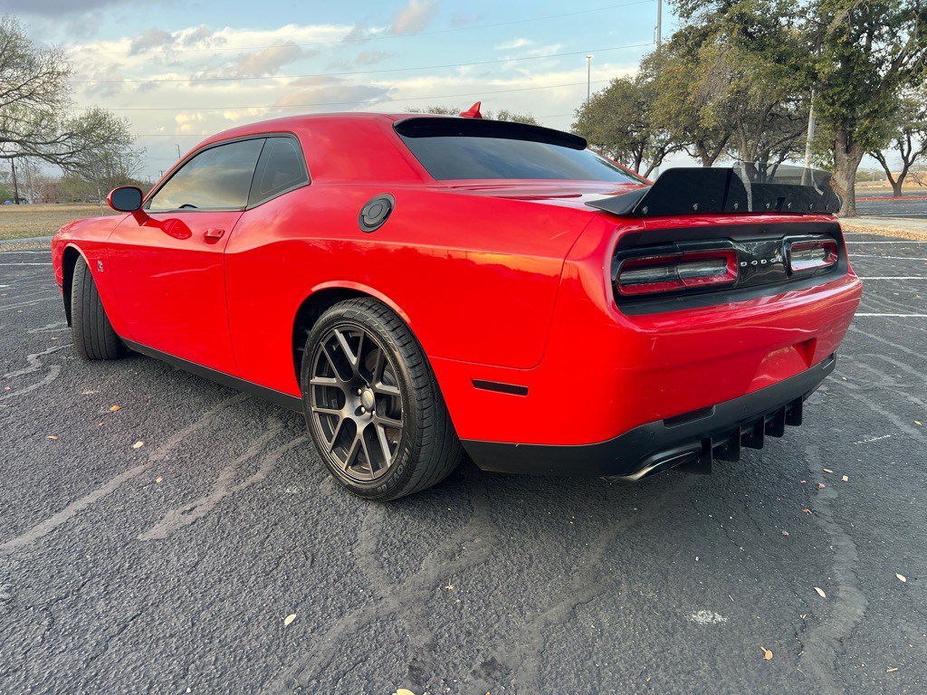 2016 Dodge Challenger Image 3