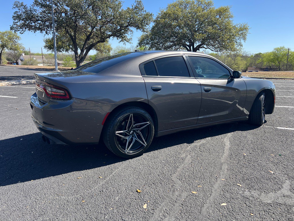 2020 Dodge Charger Image 3