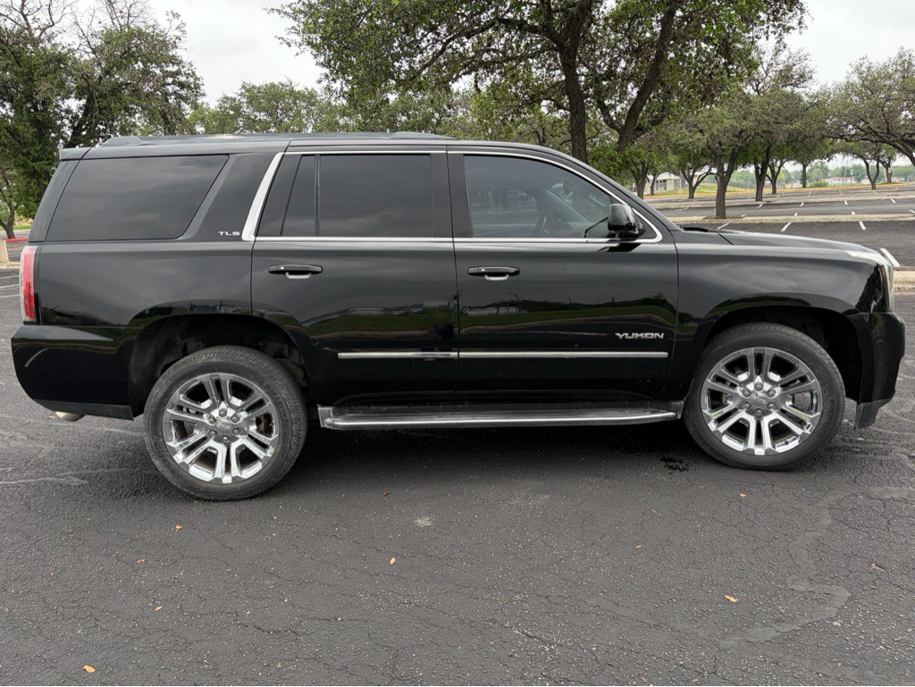 2017 GMC Yukon Image 4