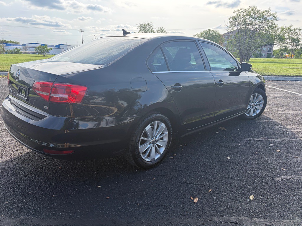2015 Volkswagen Jetta Image 5