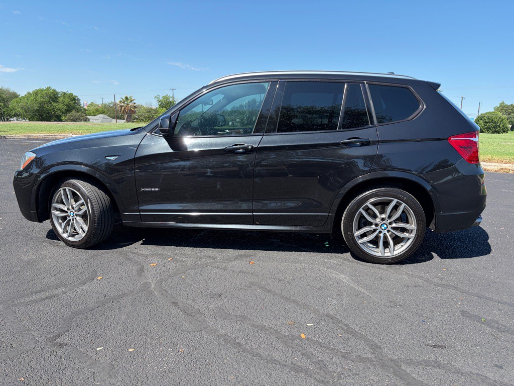 2017 BMW X3 Image 8