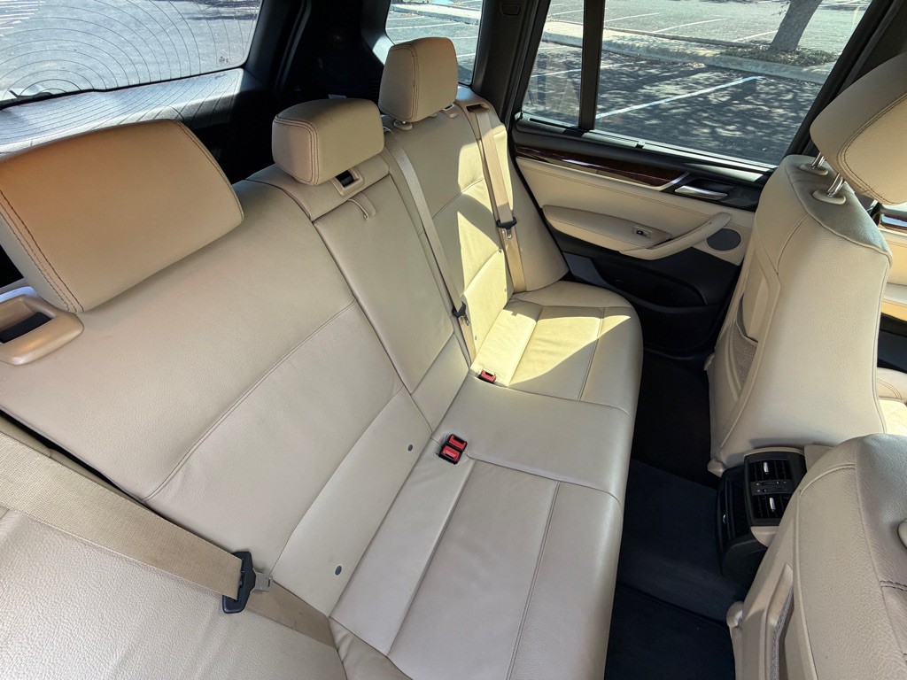 2017 BMW X3 Image 12