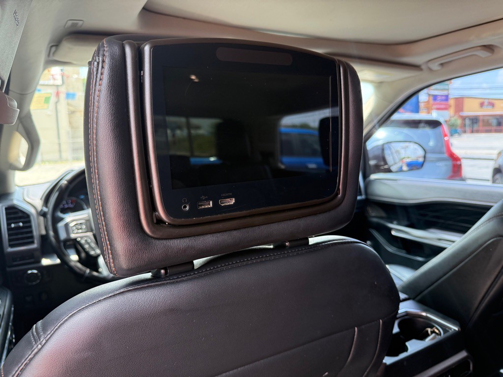 2018 Ford Expedition Image 9