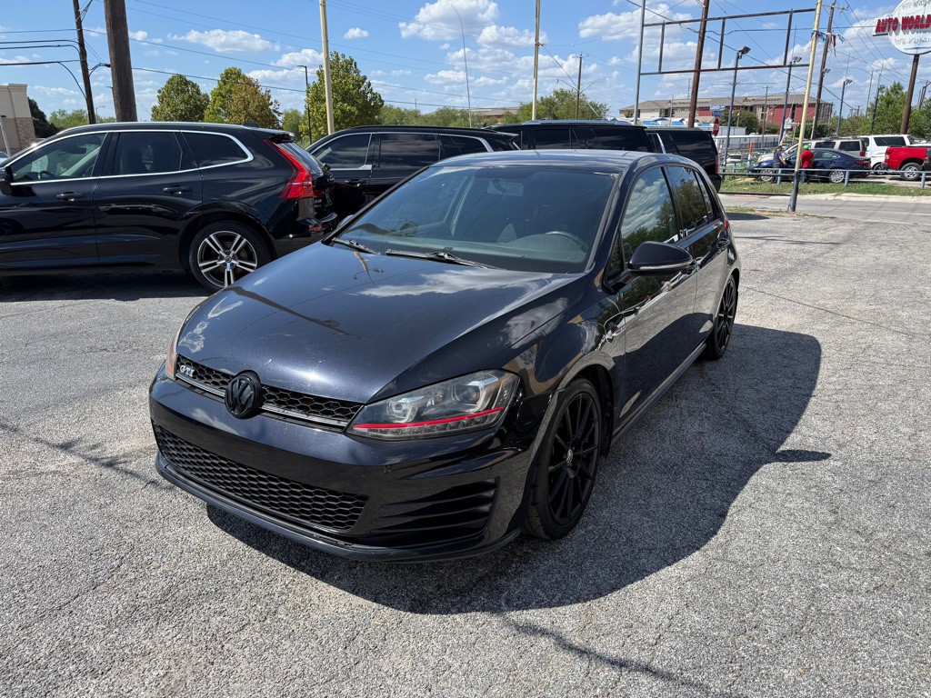 2015 Volkswagen GTI Image 1