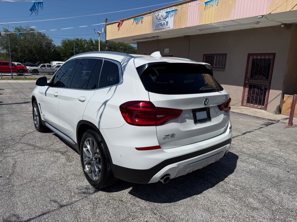 2018 BMW X3 Image 2