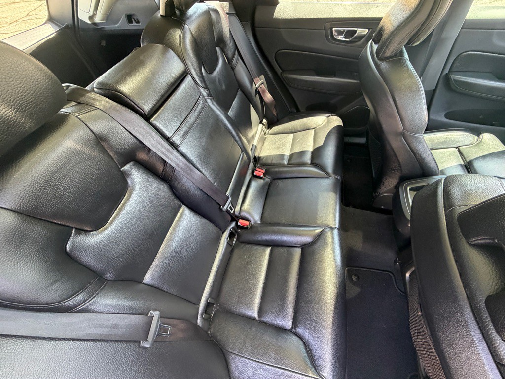 2019 Volvo XC60 Image 13
