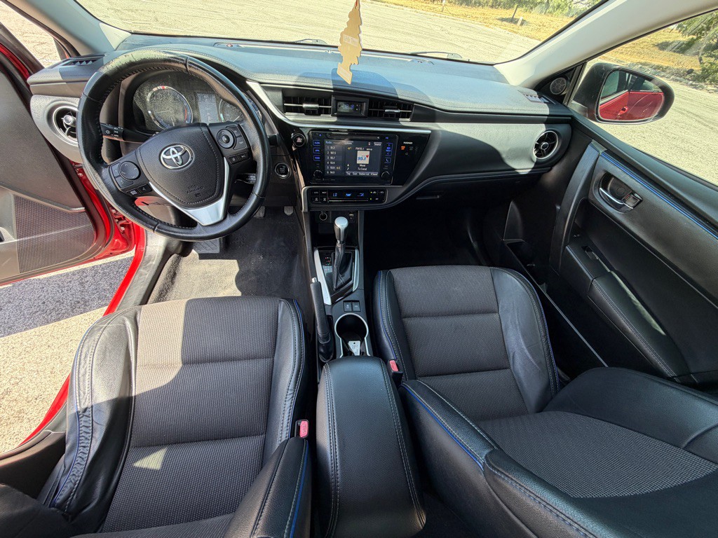 2017 Toyota Corolla Image 12