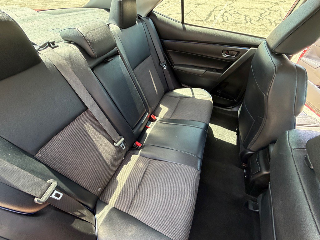 2017 Toyota Corolla Image 13