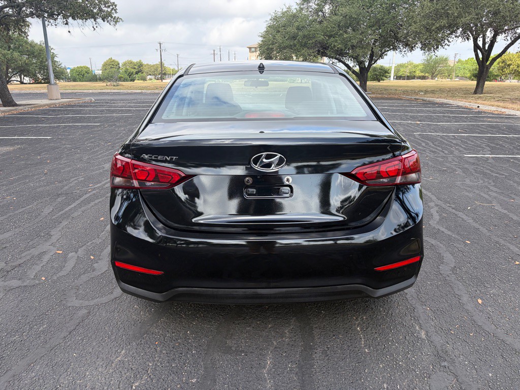 2018 Hyundai Accent Image 6