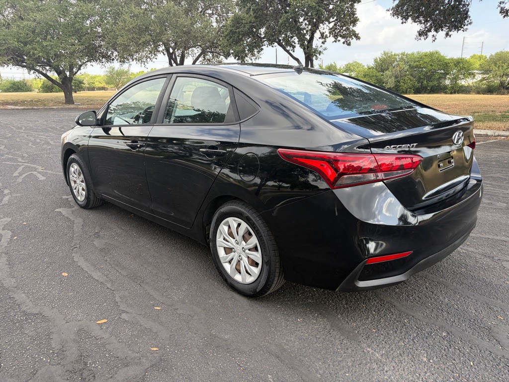 2018 Hyundai Accent Image 7