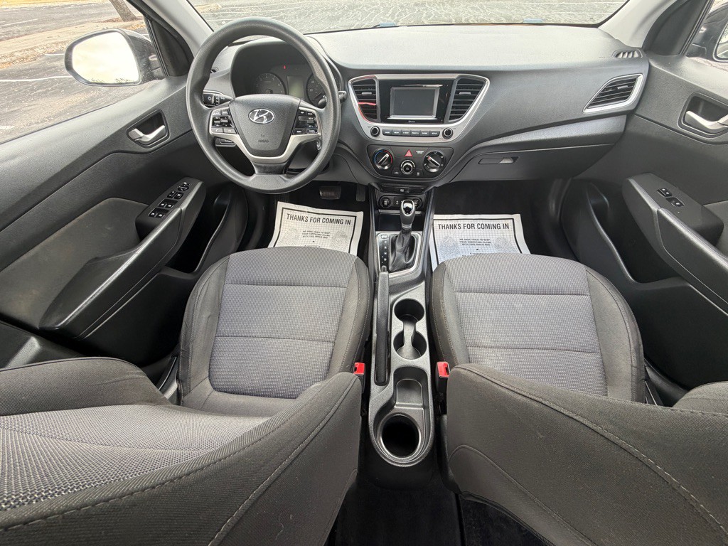 2018 Hyundai Accent Image 10