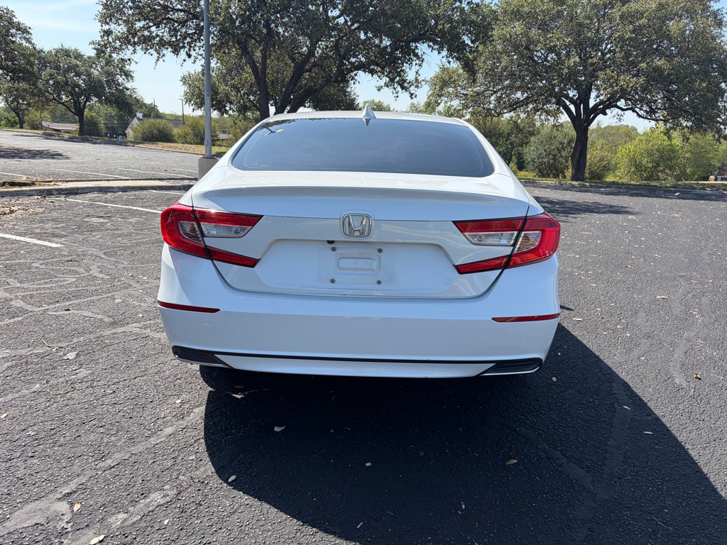 2019 Honda Accord Image 6