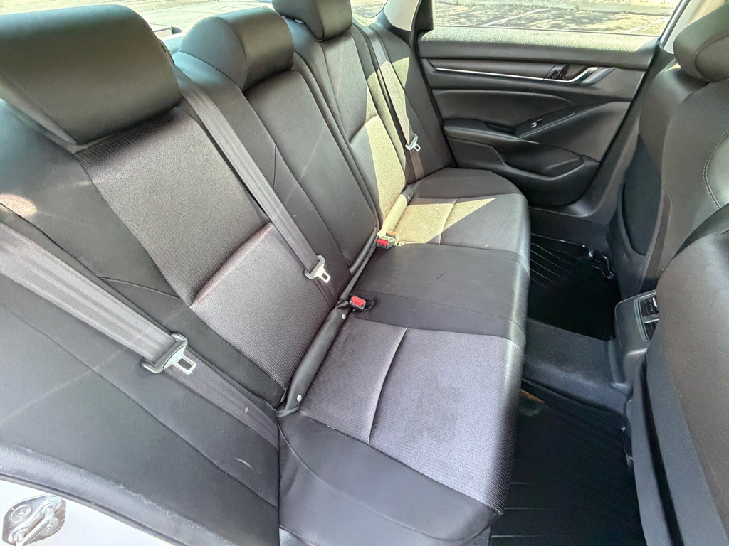 2019 Honda Accord Image 14