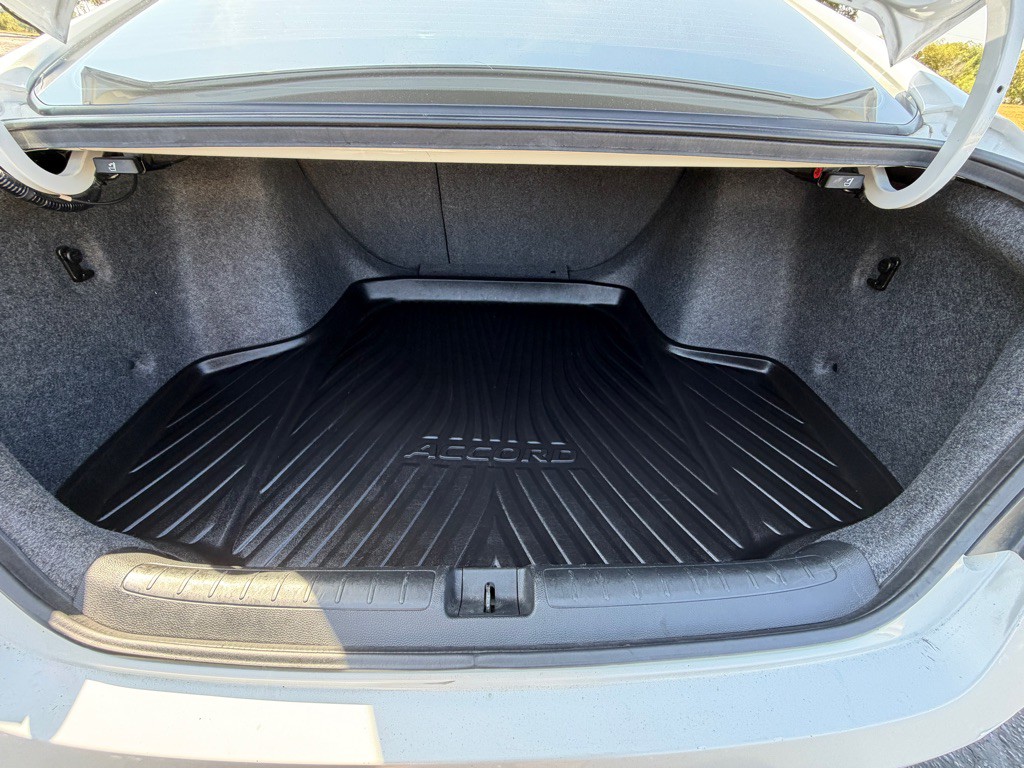 2019 Honda Accord Image 15