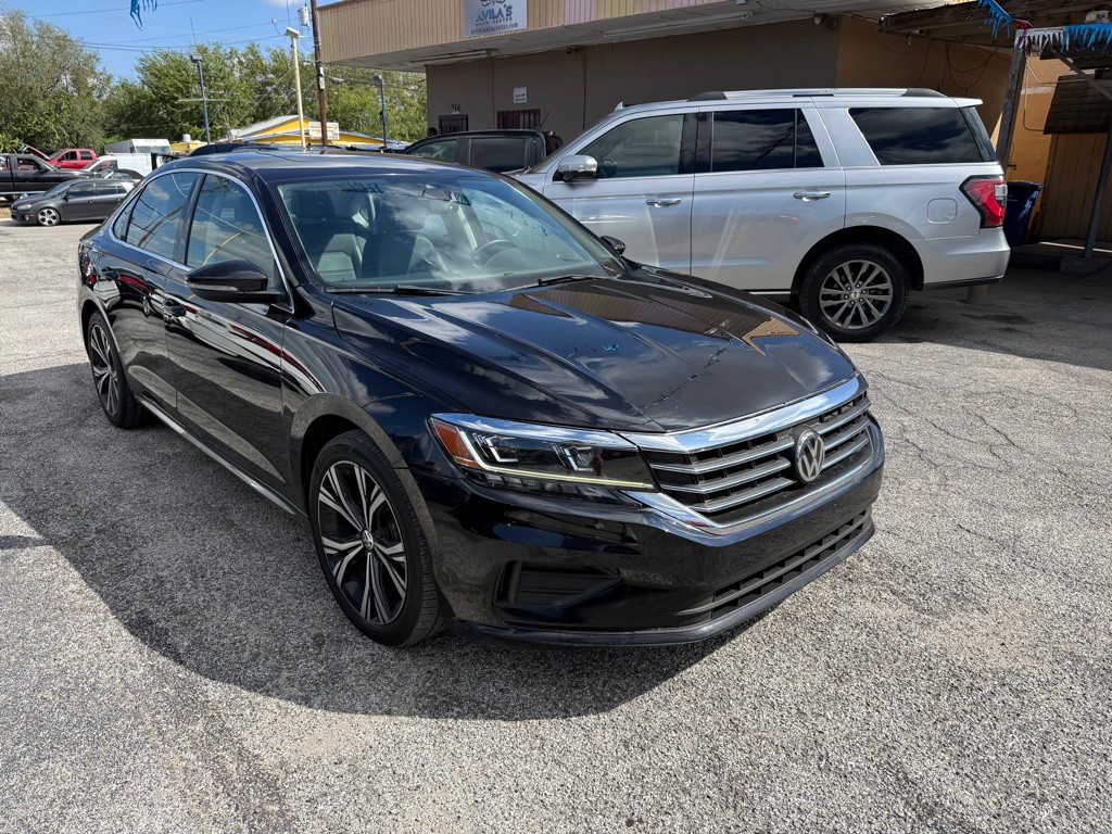 2021 Volkswagen Passat Image 4