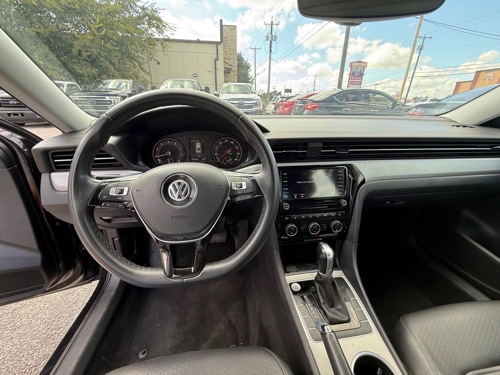 2021 Volkswagen Passat Image 6