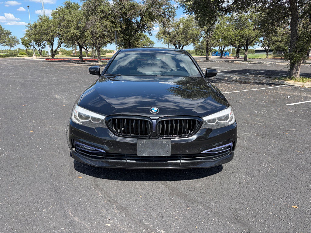 2018 BMW 5 Series Image 2